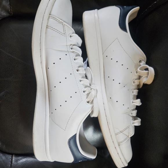 Adidas Women's Stan Smith White and Navy Blue Sneakers - Picture 5 of 7